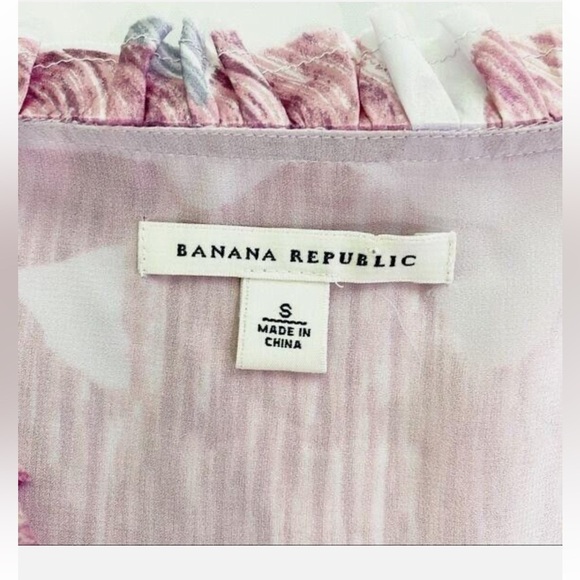 Banana Republic Tank Top Womens Sz Small Multi Floral 100% Silk Ruffle V Neck - Picture 8 of 8